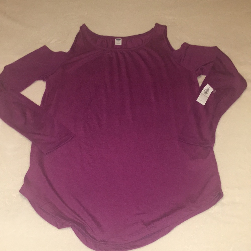 Old Navy cold shoulder top